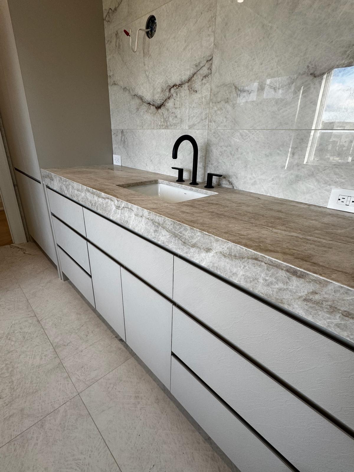 90 L - North York, Toronto — custom cabinetry by Metrico